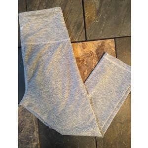 Old Navy Capri Workout Leggings